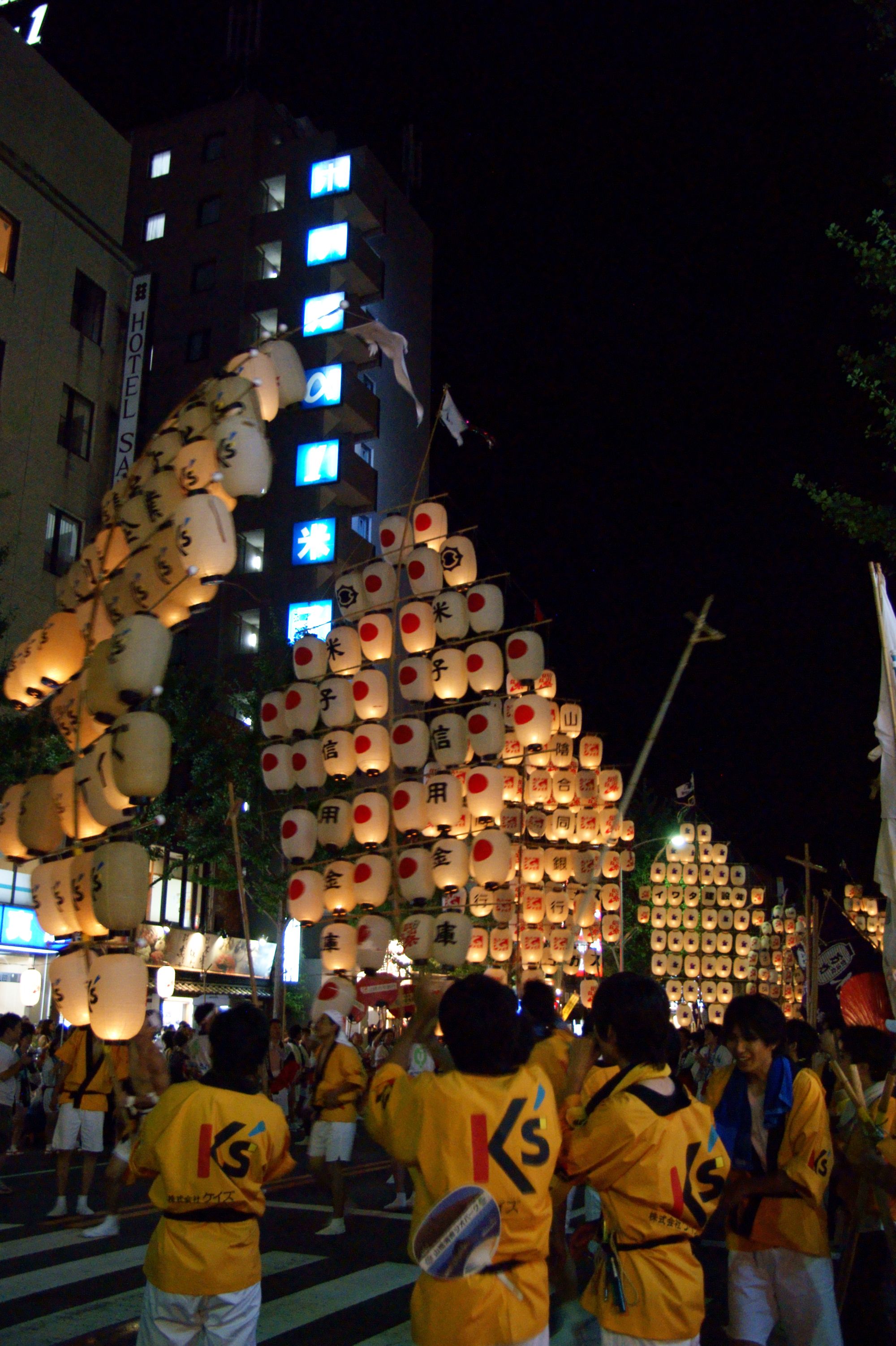 A challenging 10 Yonago Buddhist lantern festival