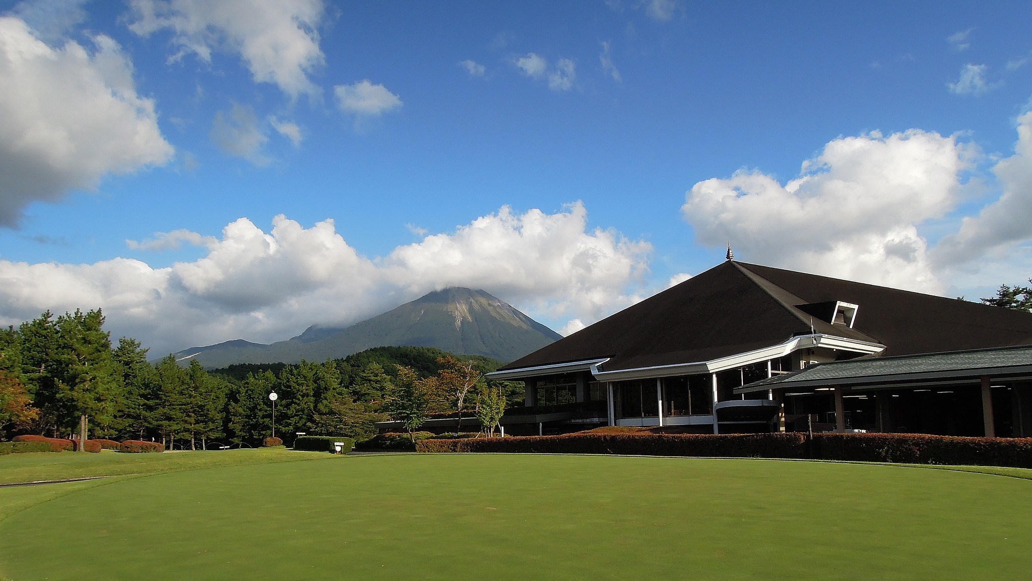 大山平原ゴルフクラブ